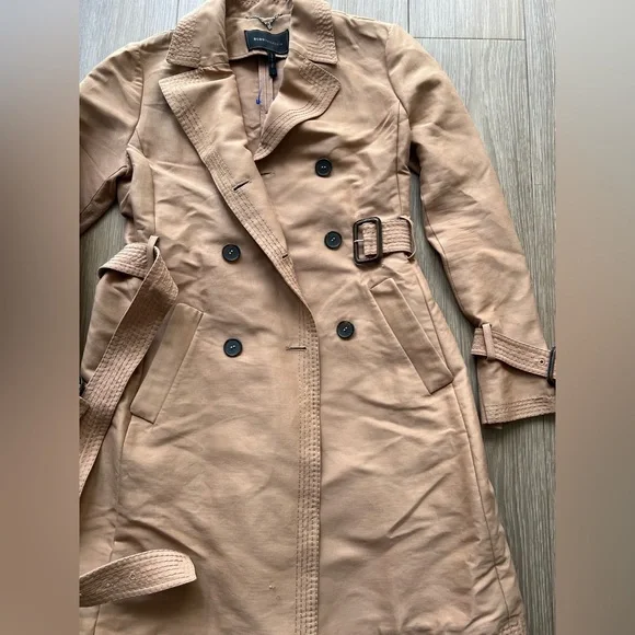 BCBG Maxazria Women's Camel Trench Coat Size small - Picture 2 of 6